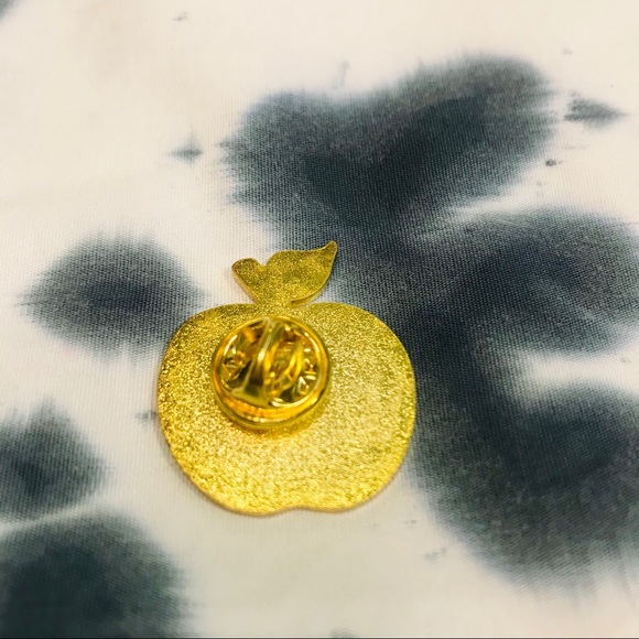 Iam A Teacher What Is Your Superpower Pin - Picture 2 of 3